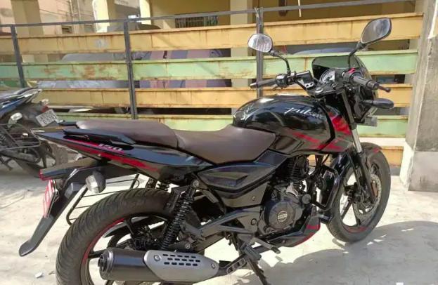 Bajaj Pulsar 150cc ABS FI 2020
