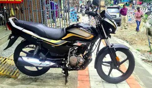 Hero Super Splendor Self Drum Alloy 125cc BS6 2020
