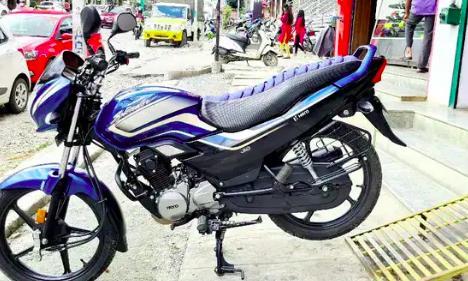 Hero Super Splendor Self Drum Alloy 125cc BS6 2020