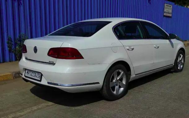 Volkswagen Passat Highline 2.0 TDI 2011