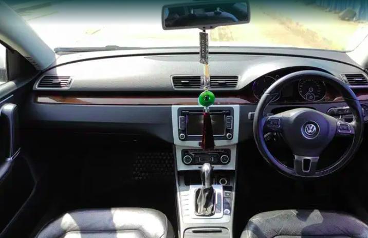 Volkswagen Passat Highline 2.0 TDI 2011