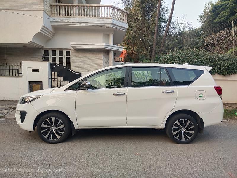 Toyota Innova Crysta 2.4 VX 7 STR 2018