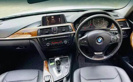 BMW 3 Series 320d 2013