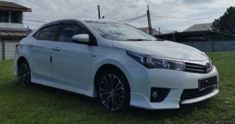 Toyota Corolla Altis 1.8 VL AT 2015