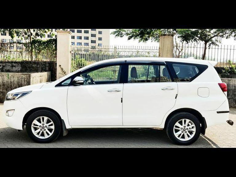 Toyota Innova Crysta 2.4 VX 8 STR 2018