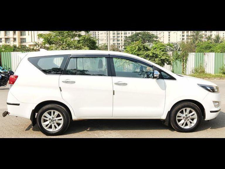 Toyota Innova Crysta 2.4 VX 8 STR 2018