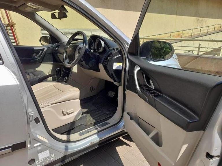 Mahindra XUV500 W11 (O) 2018