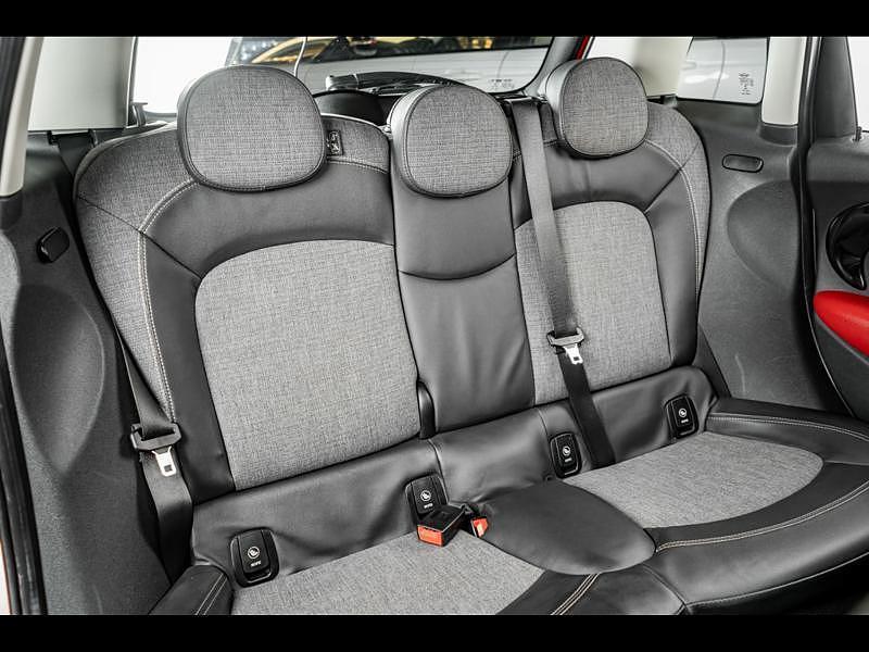 Mini Cooper D 5 Door 2015