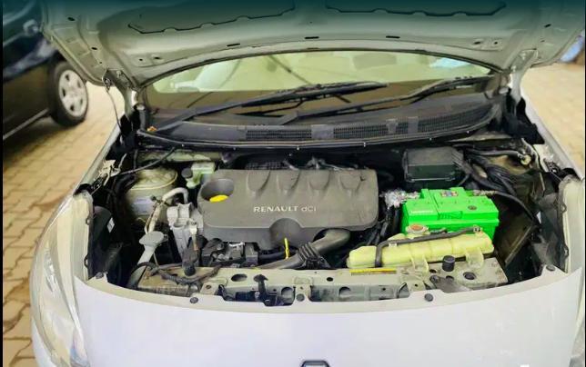 Renault Scala RXL DIESEL 2012