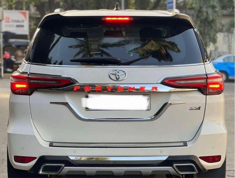 Toyota Fortuner 2.8 4x4 AT BS6 2021