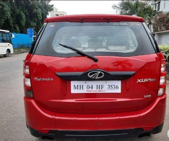 Mahindra XUV500 W6 2016