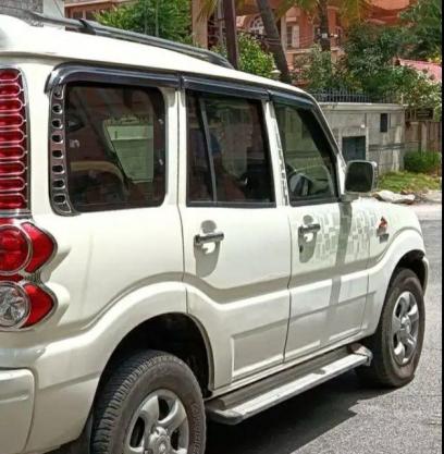 Mahindra Scorpio SLX 2006
