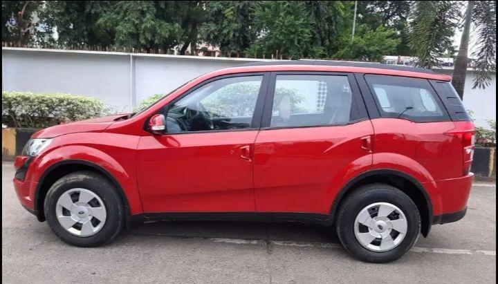 Mahindra XUV500 W6 2016