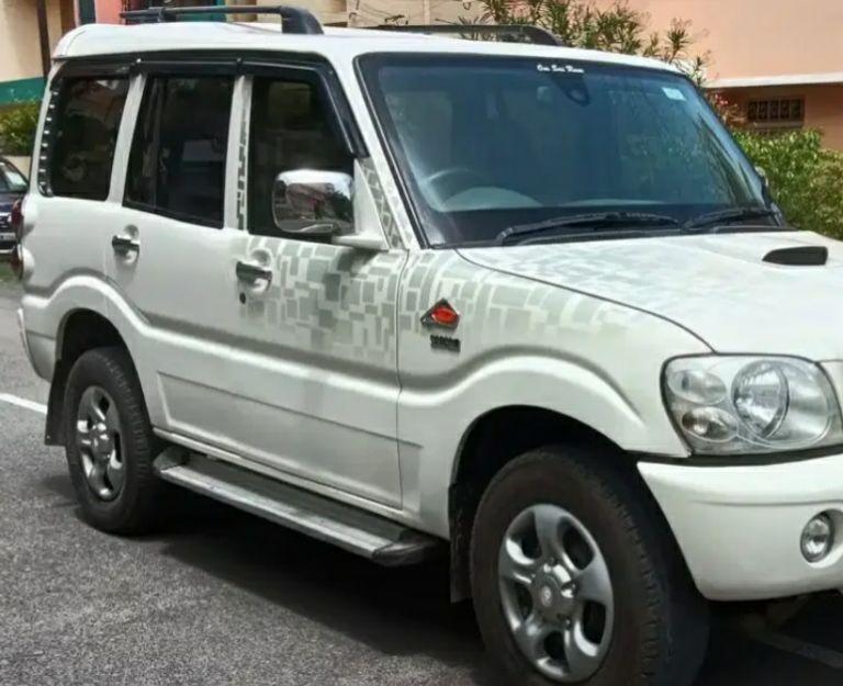 Mahindra Scorpio SLX 2006