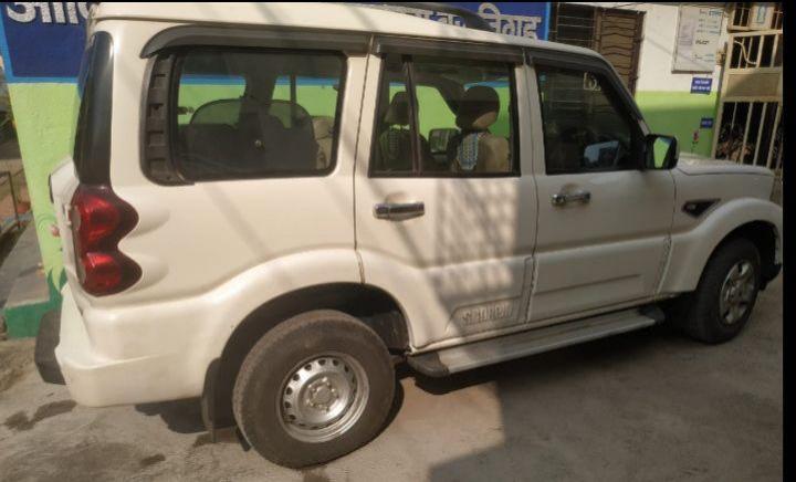 Mahindra Scorpio S3 2WD 2018