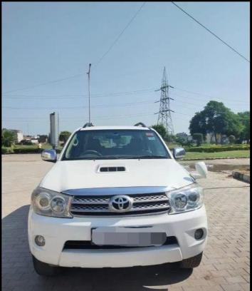 Toyota Fortuner 3.0 MT 4X4 2009