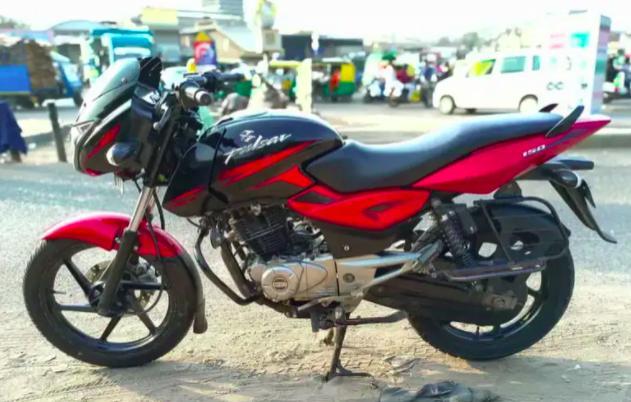 Bajaj Pulsar 150cc 2016