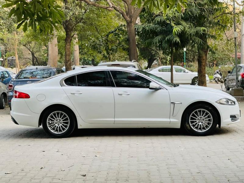 Jaguar XF 2.2 Diesel Luxury 2013