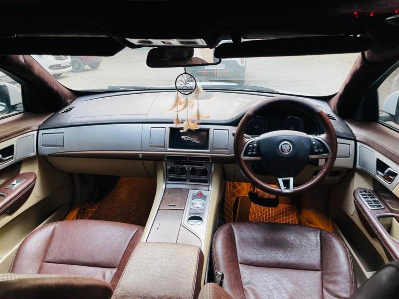 Jaguar XF 2.2 Diesel Luxury 2013