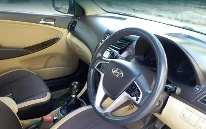 Hyundai Verna 1.6 CRDI SX 2012