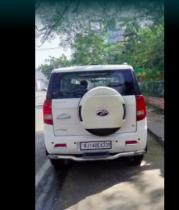 Mahindra TUV300 T8 2015