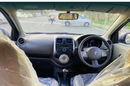 Renault Scala RXL AT 2012