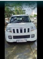 Mahindra TUV300 T8 2015