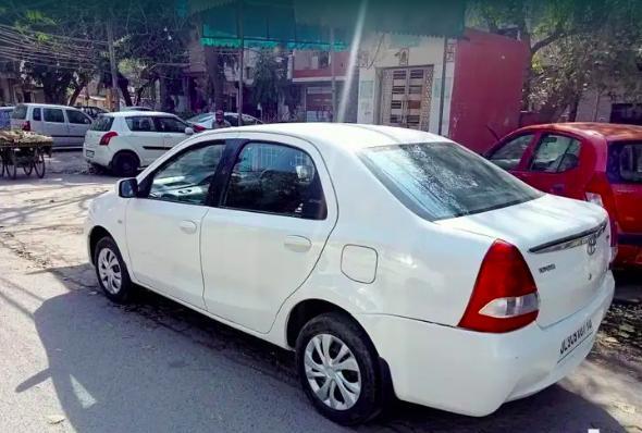 Toyota Prius 1.8 Z6 2012