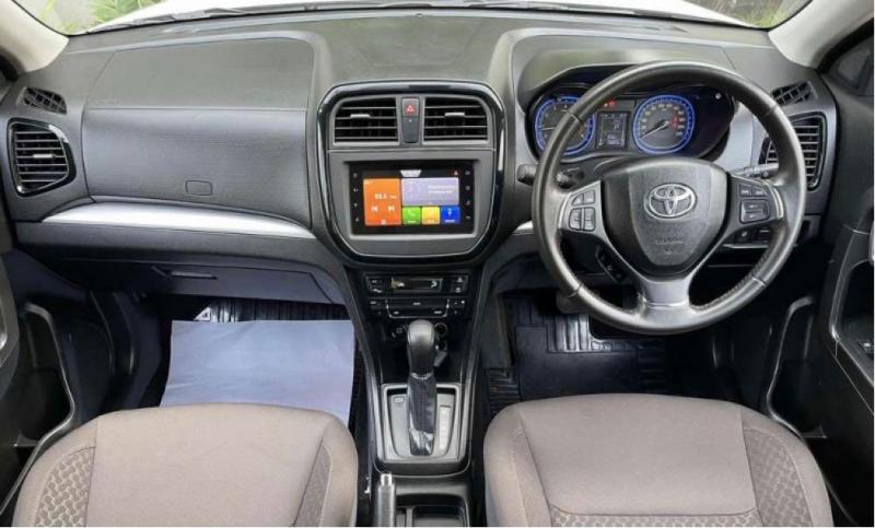 Toyota Urban Cruiser Mid MT 2021