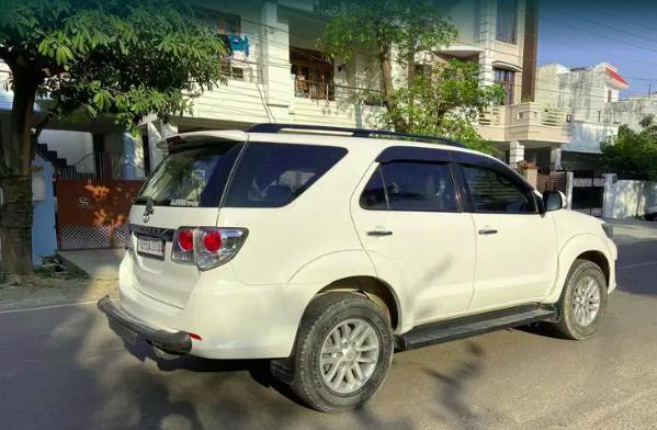 Toyota Fortuner 2.8 4x2 MT 2014