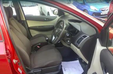 Hyundai i20 Sportz 1.2 2013