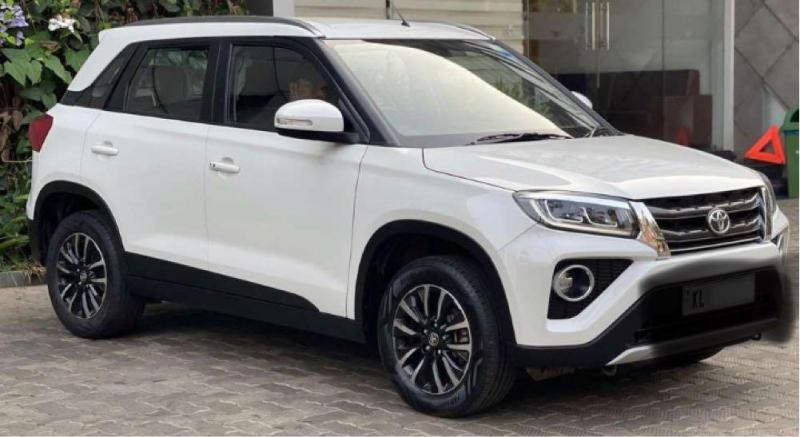 Toyota Urban Cruiser Mid MT 2021