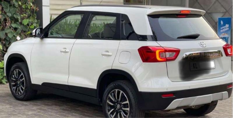 Toyota Urban Cruiser Mid MT 2021