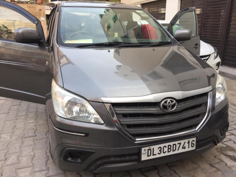 Toyota Innova 2.5 GX 8 STR BS IV 2014