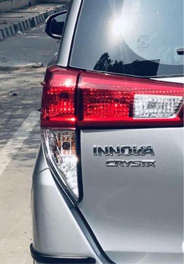 Toyota Innova Crysta 2.4 G 8 STR BS6 2021