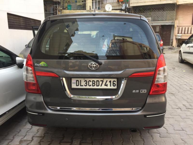 Toyota Innova 2.5 GX 8 STR BS IV 2014