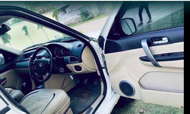 Tata Safari Storme EX 2015