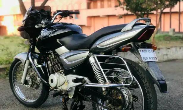 Bajaj Pulsar 150cc 2004