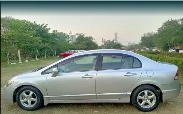 Honda Civic 1.8 V AT 2010