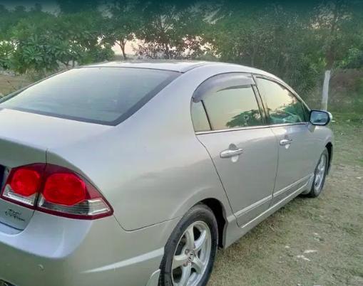 Honda Civic 1.8 V AT 2010