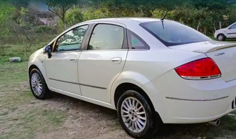 Fiat Linea 1.4 T-Jet Emotion 2013