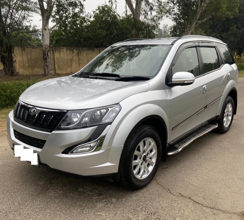 Mahindra XUV500 W7 AT BS6 2021