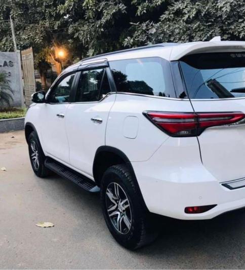 Toyota Fortuner 2.8 4x4 AT BS6 2021