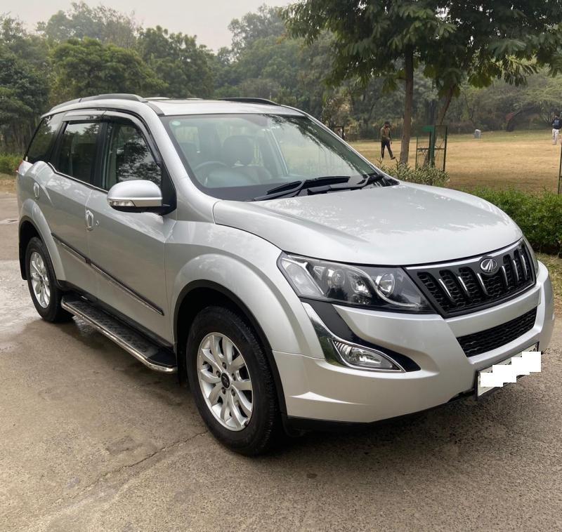 Mahindra XUV500 W7 AT BS6 2021