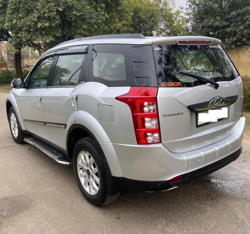 Mahindra XUV500 W7 AT BS6 2021