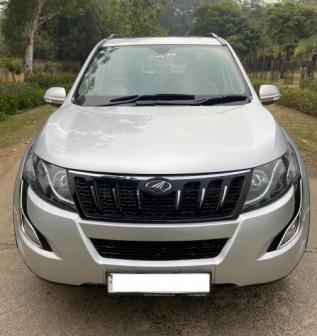 Mahindra XUV500 W7 AT BS6 2021