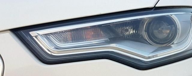 Audi A6 2.0 TDI PREMIUM 2012