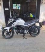 Honda CB Hornet 160R STD 2016