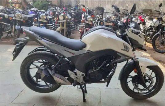 Honda CB Hornet 160R STD 2016