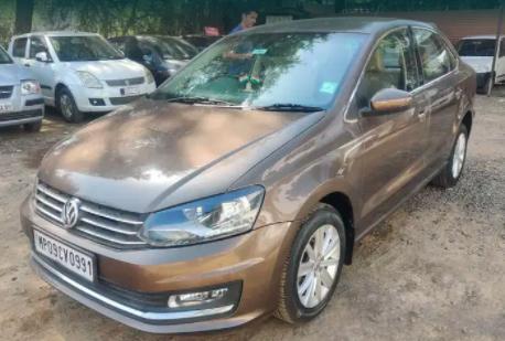 Volkswagen Vento 1.6L Highline 2016